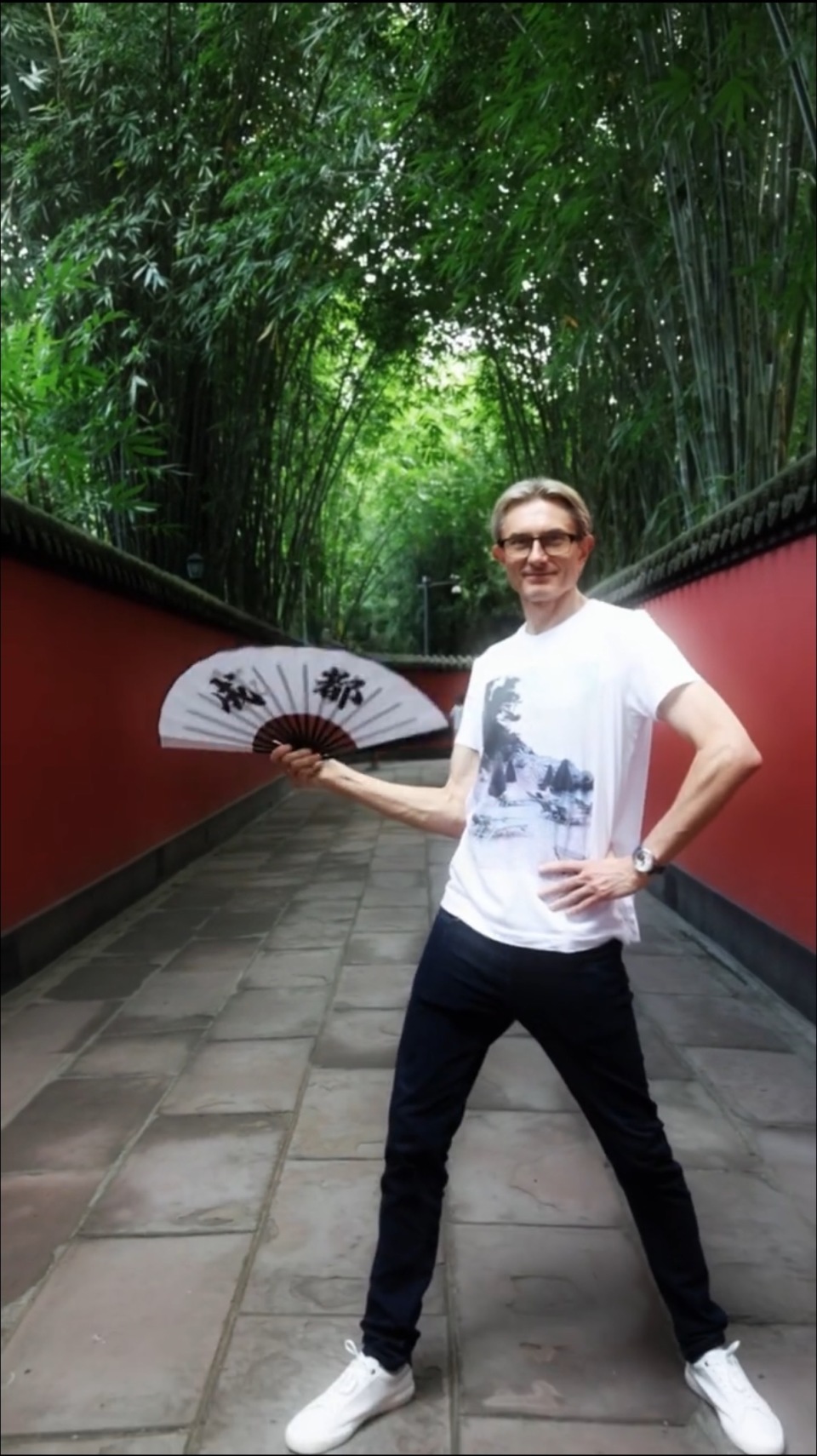 这里举办了, 在社交媒体, 蹈运动爱好 这里举办了, 在社交媒体, 蹈运动爱好